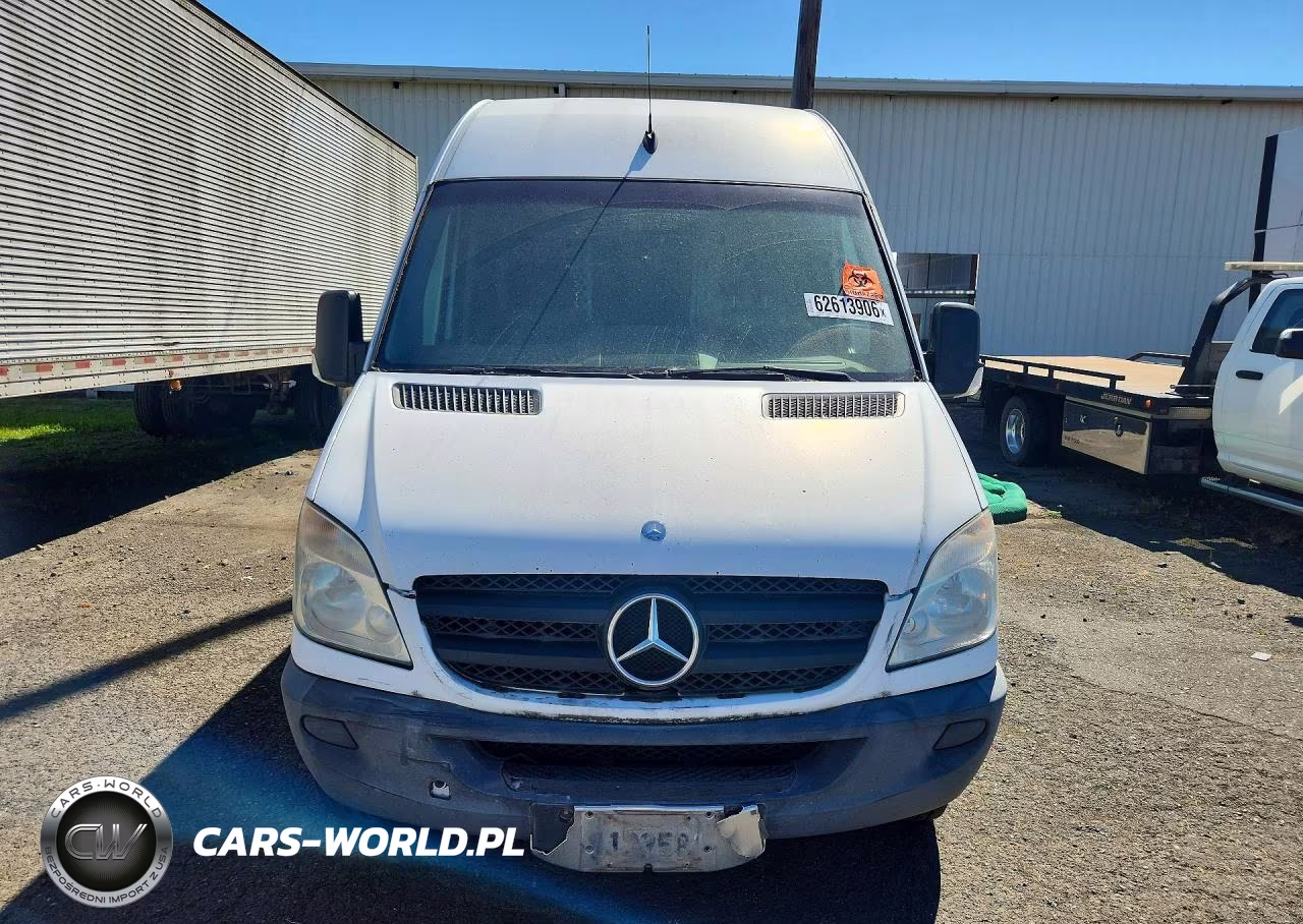 2012 Mercedes-Benz Sprinter 2500 VIN:WD3PE8CC3C5679915 - 5