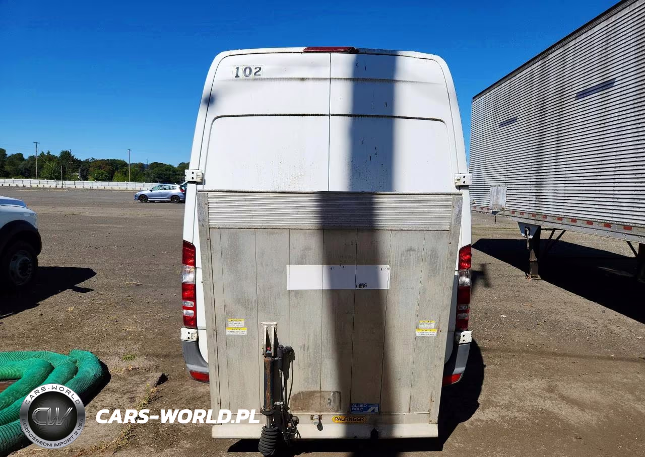 2012 Mercedes-Benz Sprinter 2500 VIN:WD3PE8CC3C5679915 - 6