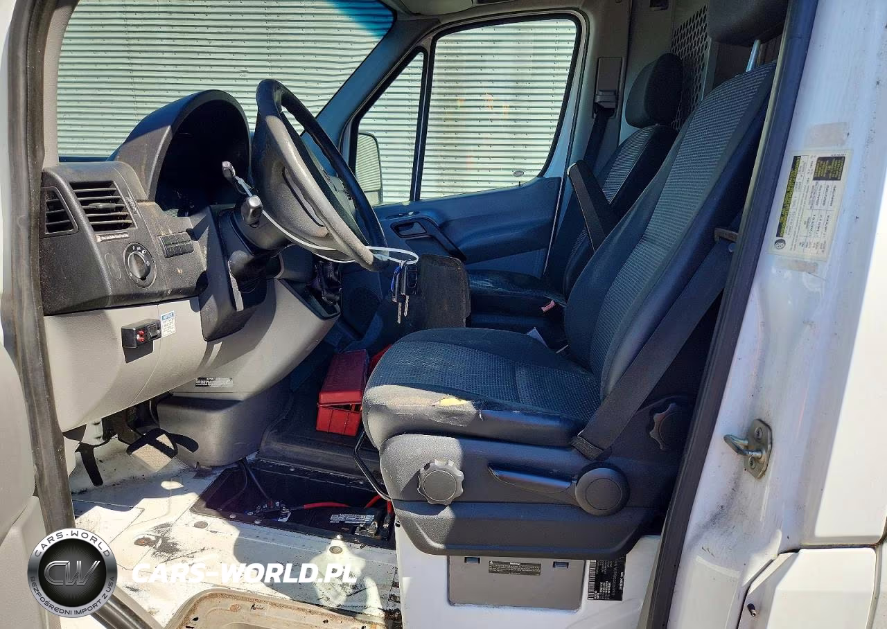 2012 Mercedes-Benz Sprinter 2500 VIN:WD3PE8CC3C5679915 - 7