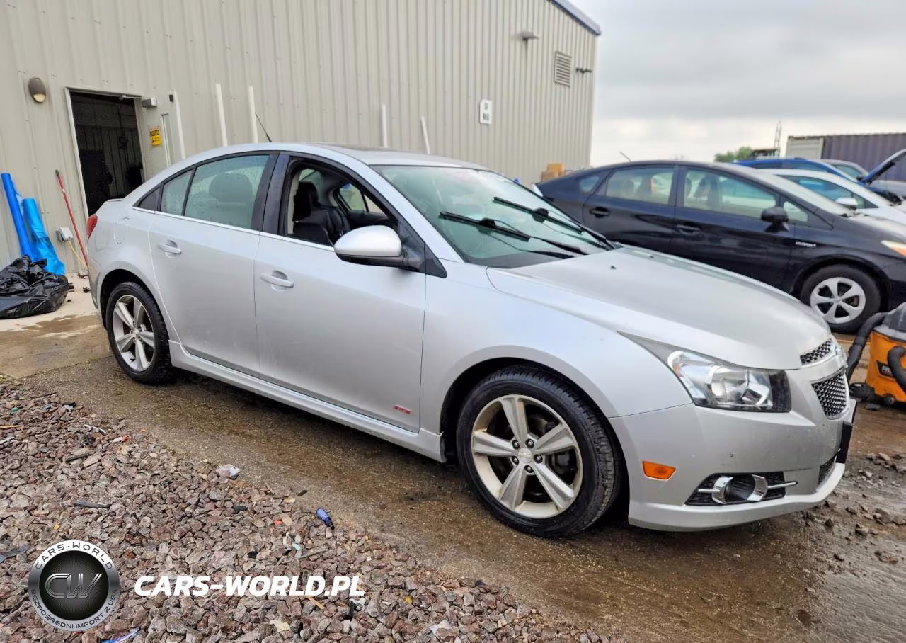 2014 Chevrolet Cruze Lt VIN:1G1PE5SB8E7424318 - 4