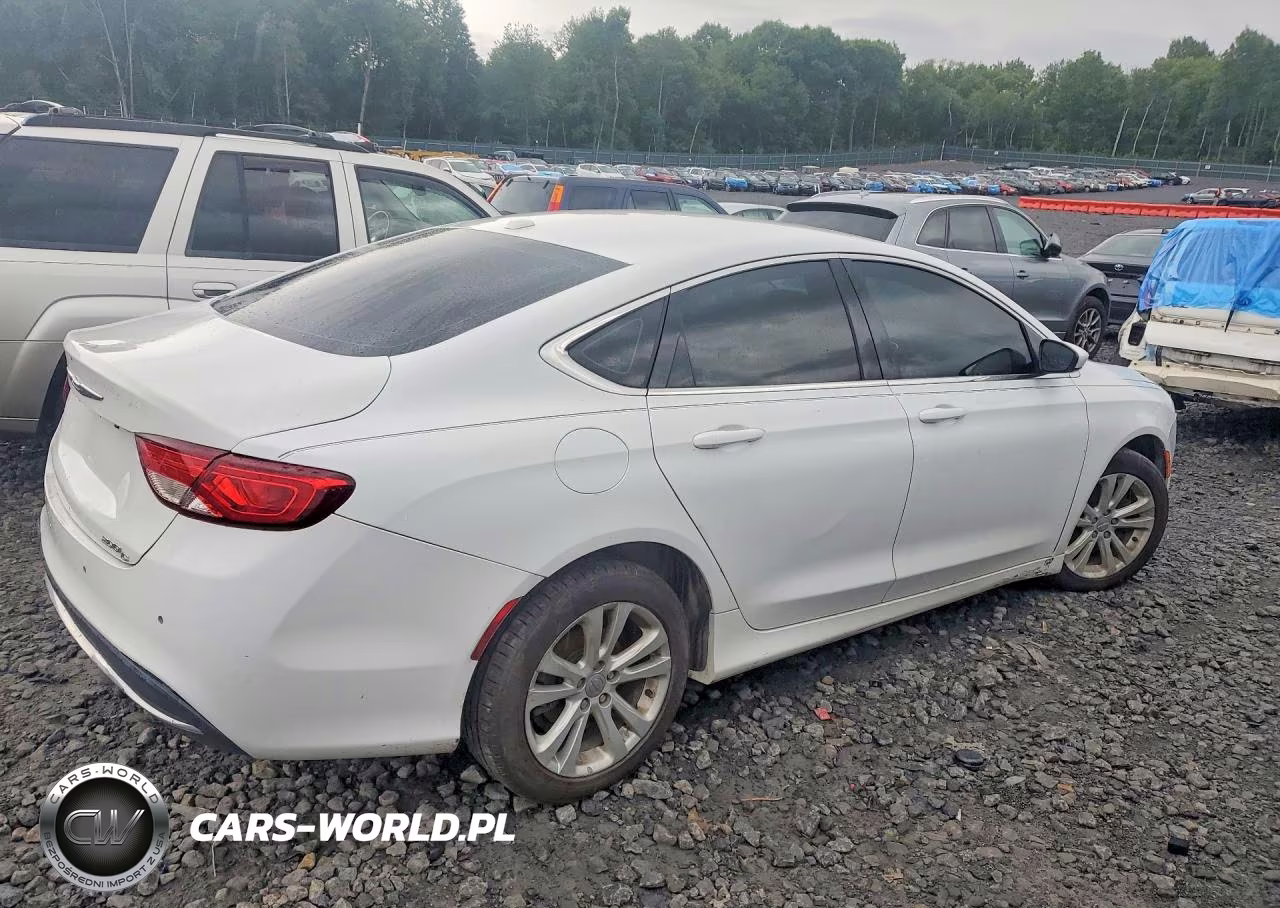 2015 Chrysler 200 Limited VIN:1C3CCCAB3FN725534 - 3