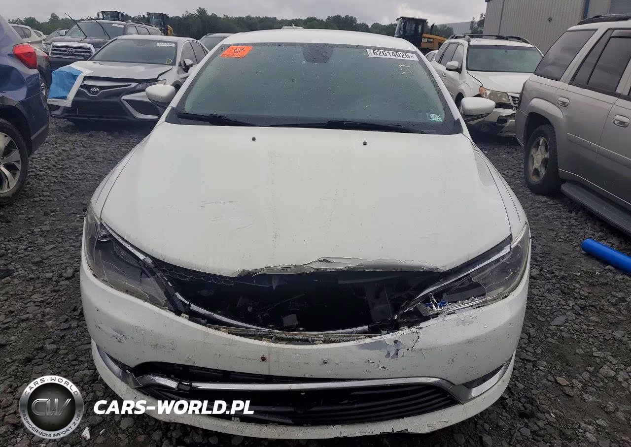 2015 Chrysler 200 Limited VIN:1C3CCCAB3FN725534 - 5