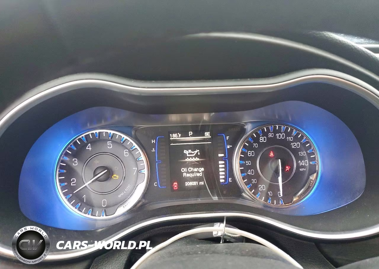 2015 Chrysler 200 Limited VIN:1C3CCCAB3FN725534 - 9