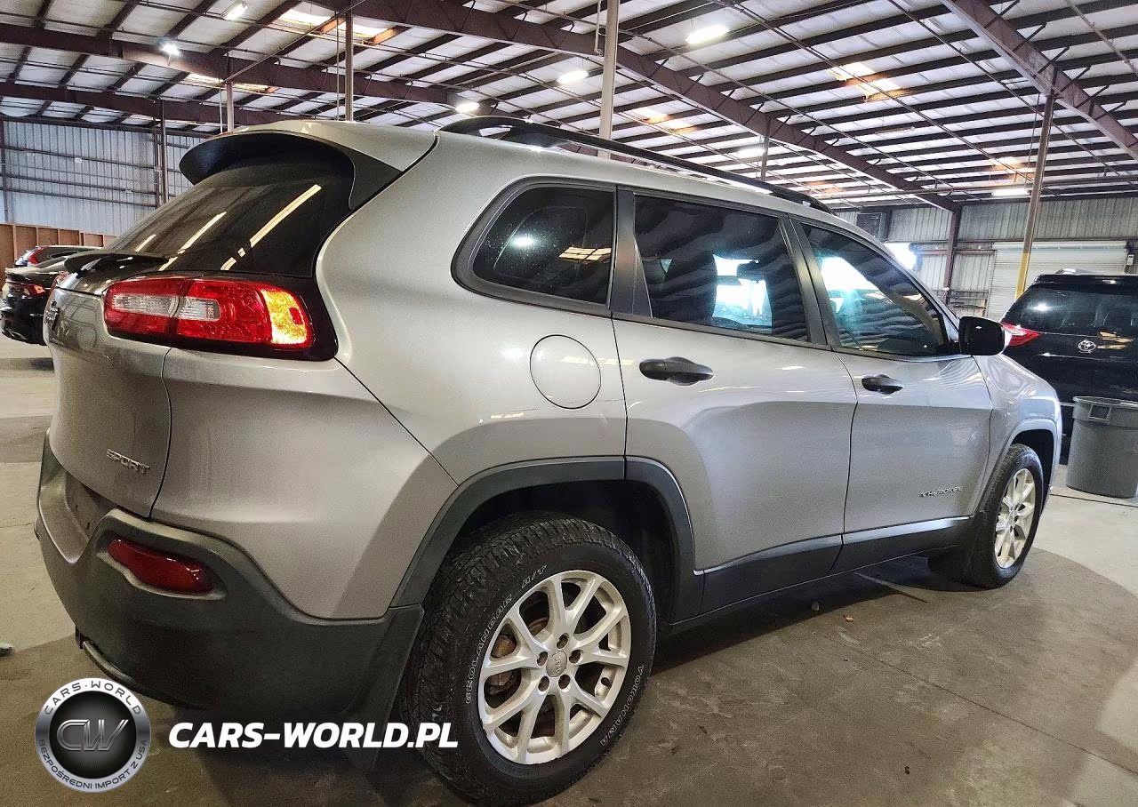 2015 Jeep Cherokee Sport VIN:1C4PJLAB2FW761003 - 3