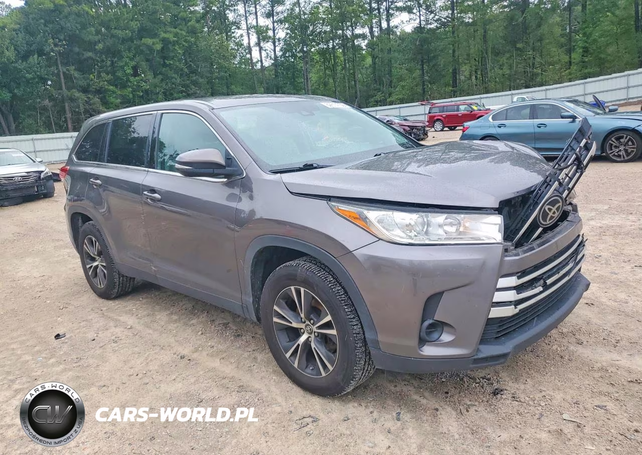 2019 Toyota Highlander Le VIN:5TDZARFH9KS044777 - 4