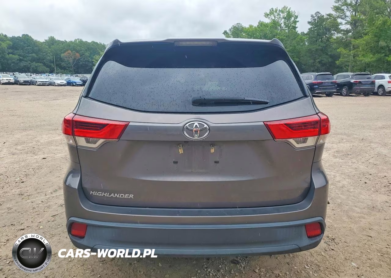 2019 Toyota Highlander Le VIN:5TDZARFH9KS044777 - 6
