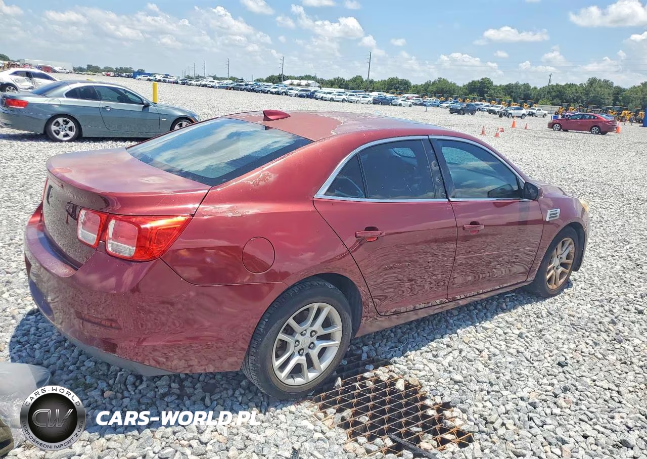 2015 Chevrolet Malibu 1Lt VIN:1G11C5SL2FF348610 - 3