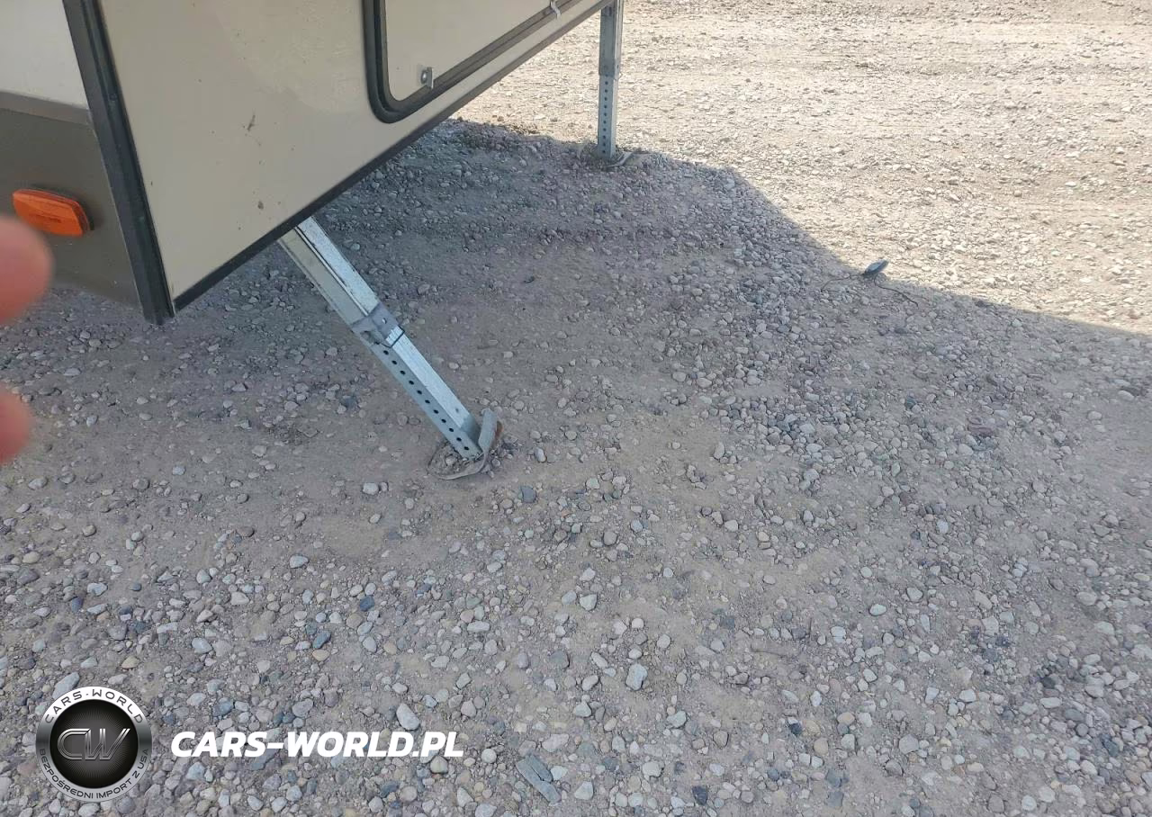 2014 Carson Hemisphere Camper VIN:4X4FSBC27EU075608 - 9