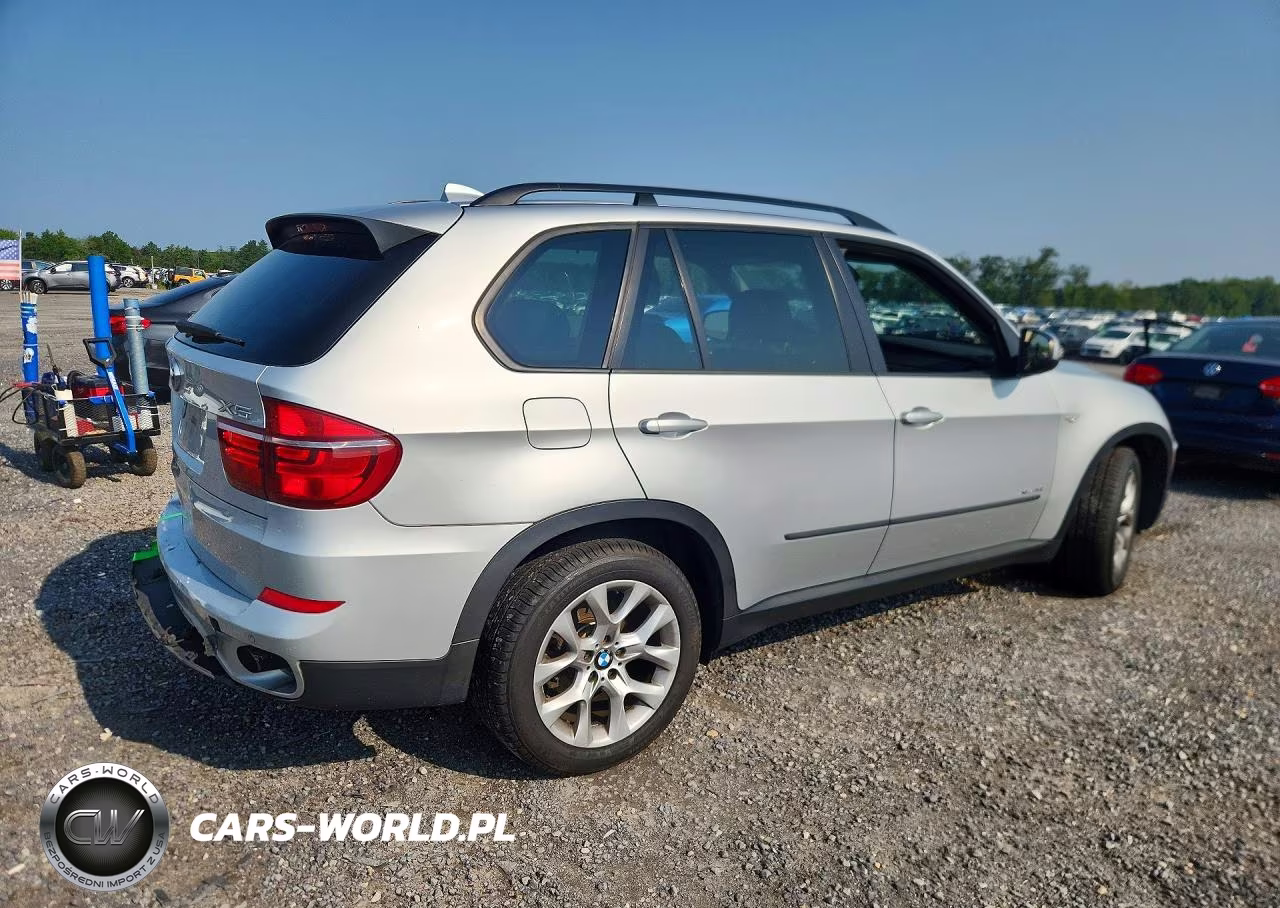 2011 BMW X5 xDrive35I VIN:5UXZV4C51BL406960 - 3