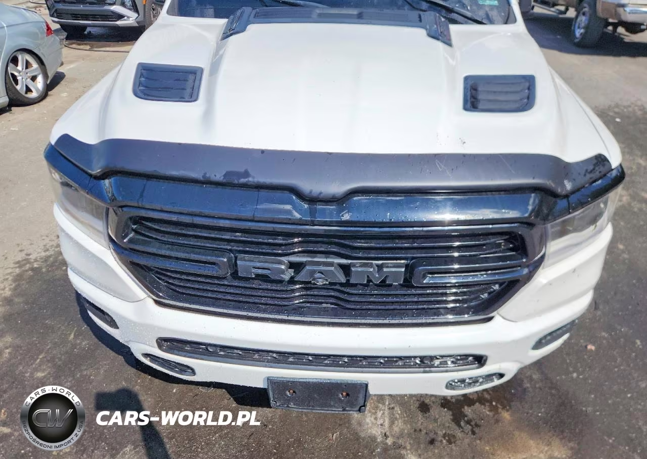 2020 Ram 1500 Laramie VIN:1C6SRFRT3LN103216 - 11