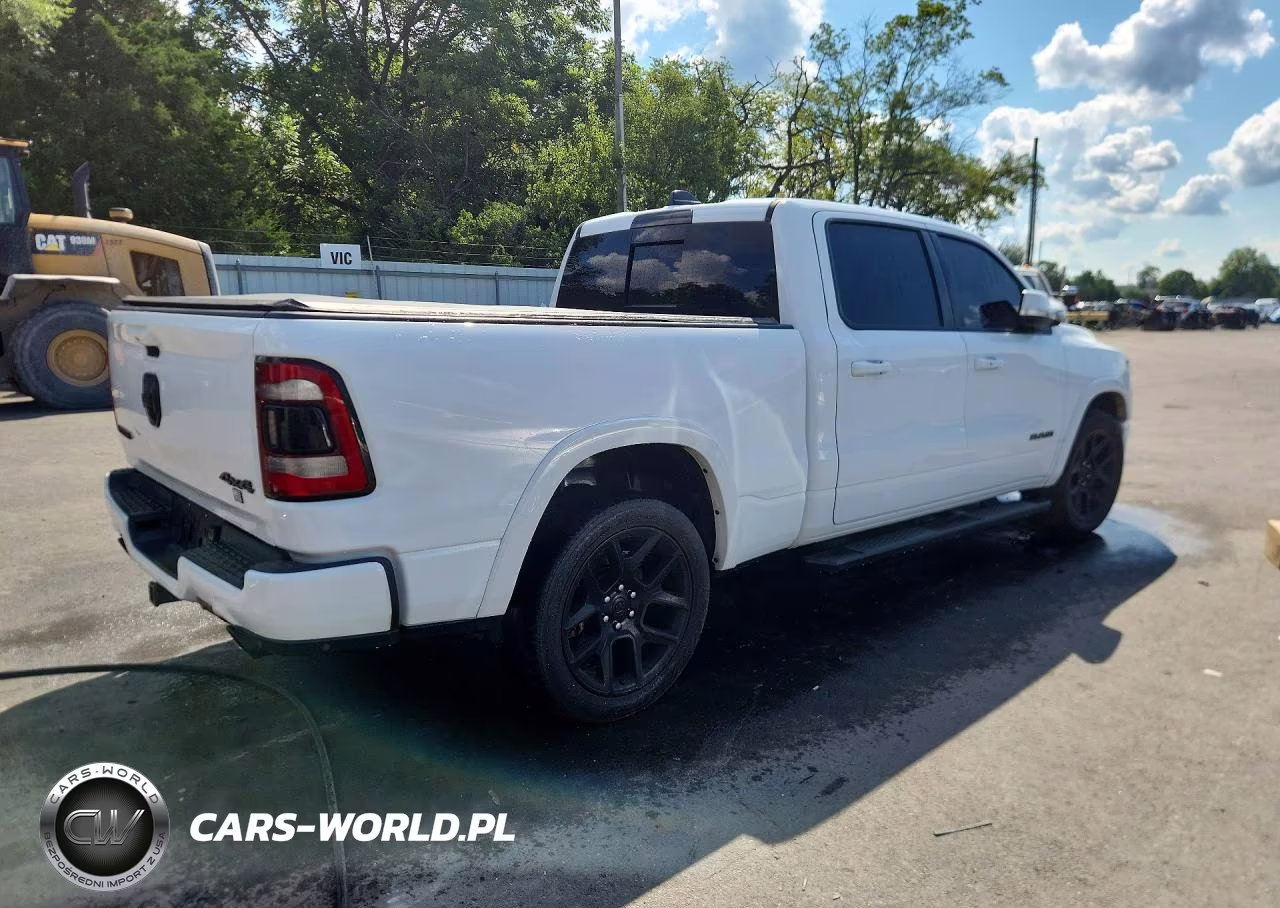 2020 Ram 1500 Laramie VIN:1C6SRFRT3LN103216 - 3