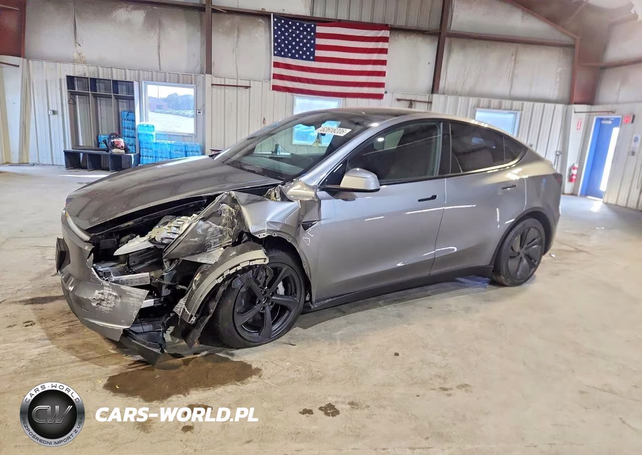 2026 Tesla Model Y VIN:7SAYGDEE8TA702258 - 1
