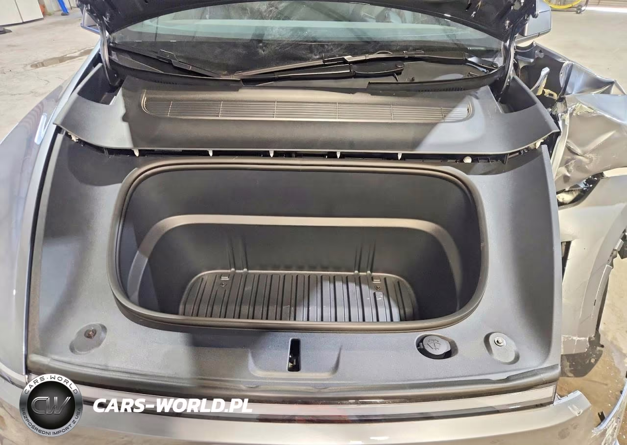 2026 Tesla Model Y VIN:7SAYGDEE8TA702258 - 11