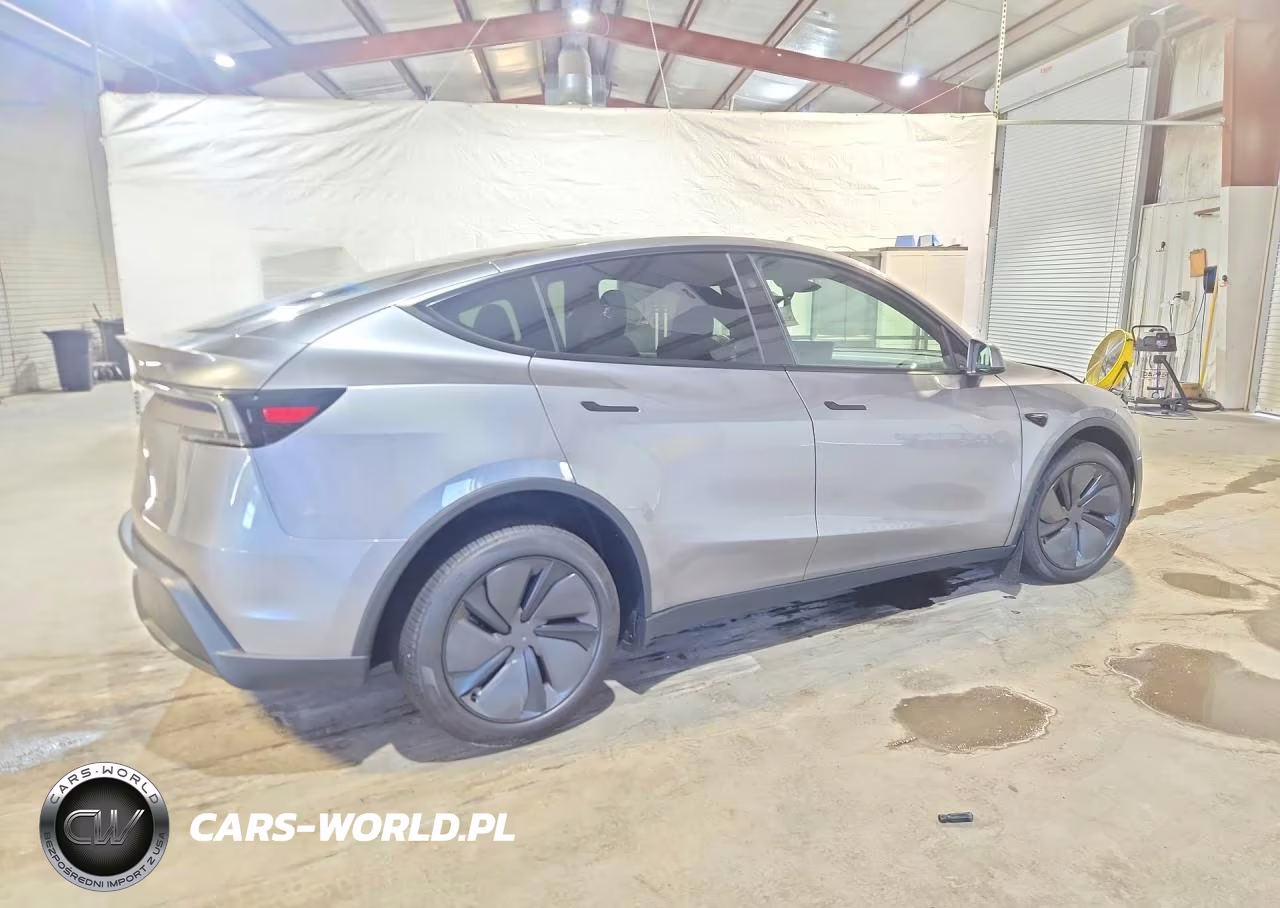 2026 Tesla Model Y VIN:7SAYGDEE8TA702258 - 3