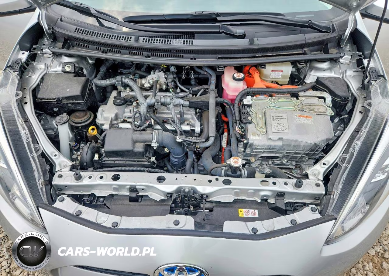 2019 Toyota Prius C L VIN:JTDKDTB33K1621073 - 11