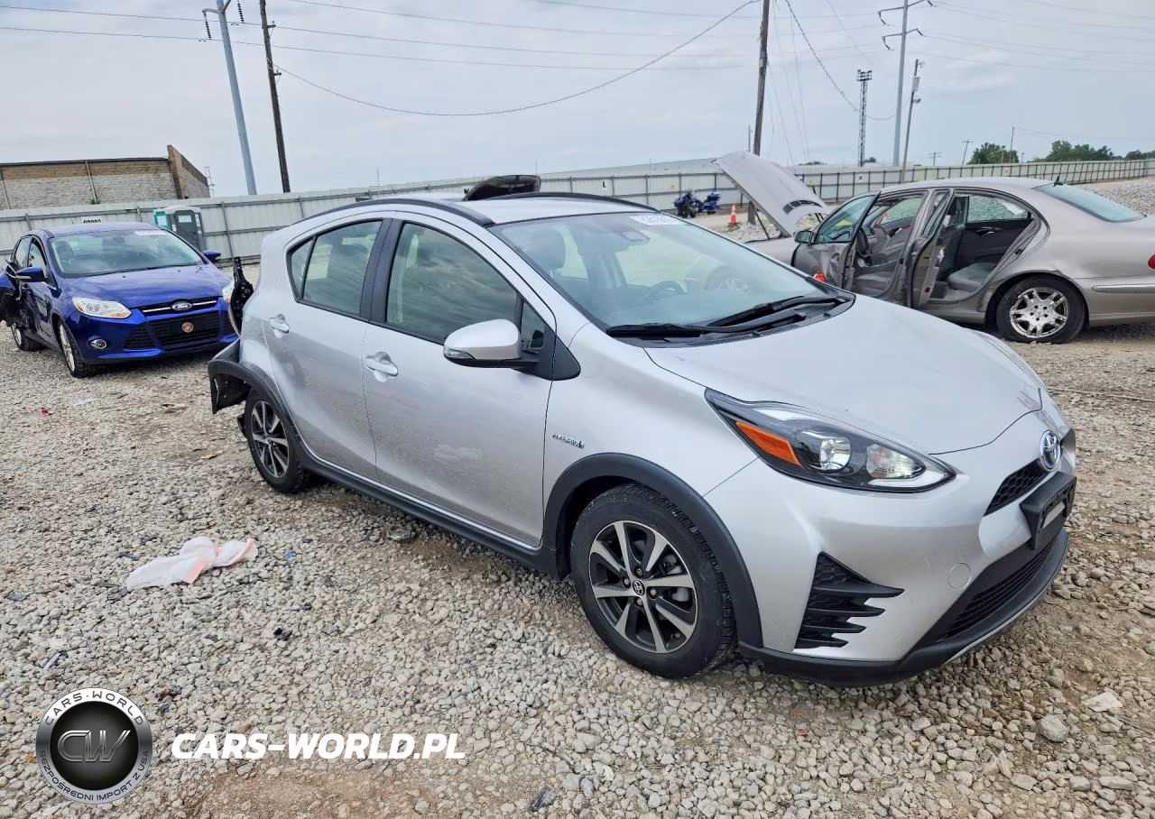 2019 Toyota Prius C L VIN:JTDKDTB33K1621073 - 4