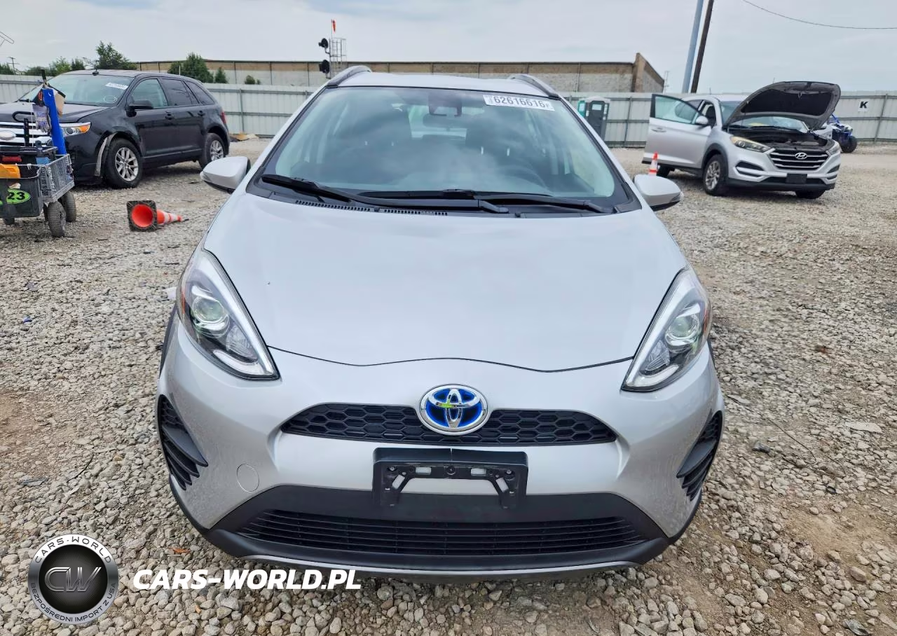 2019 Toyota Prius C L VIN:JTDKDTB33K1621073 - 5