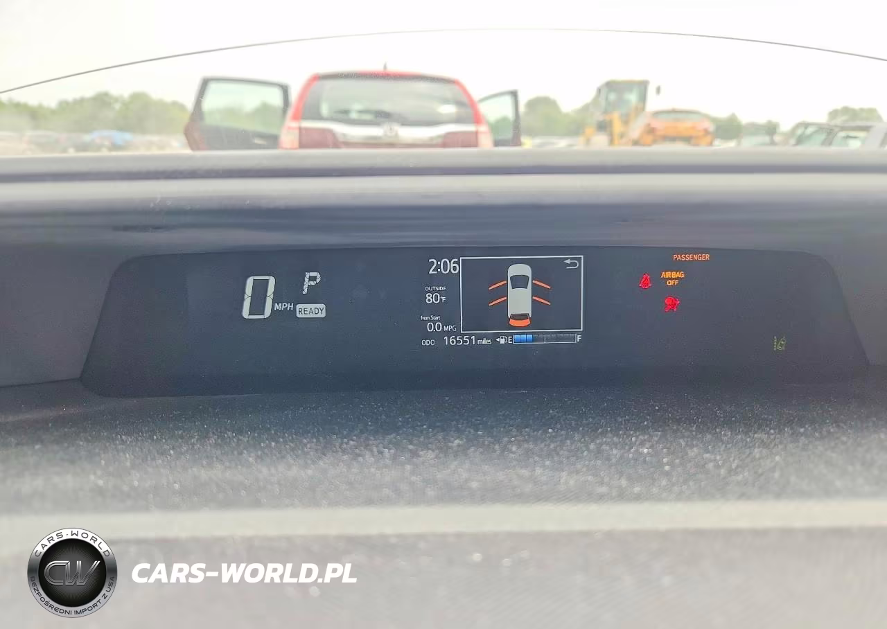 2019 Toyota Prius C L VIN:JTDKDTB33K1621073 - 9