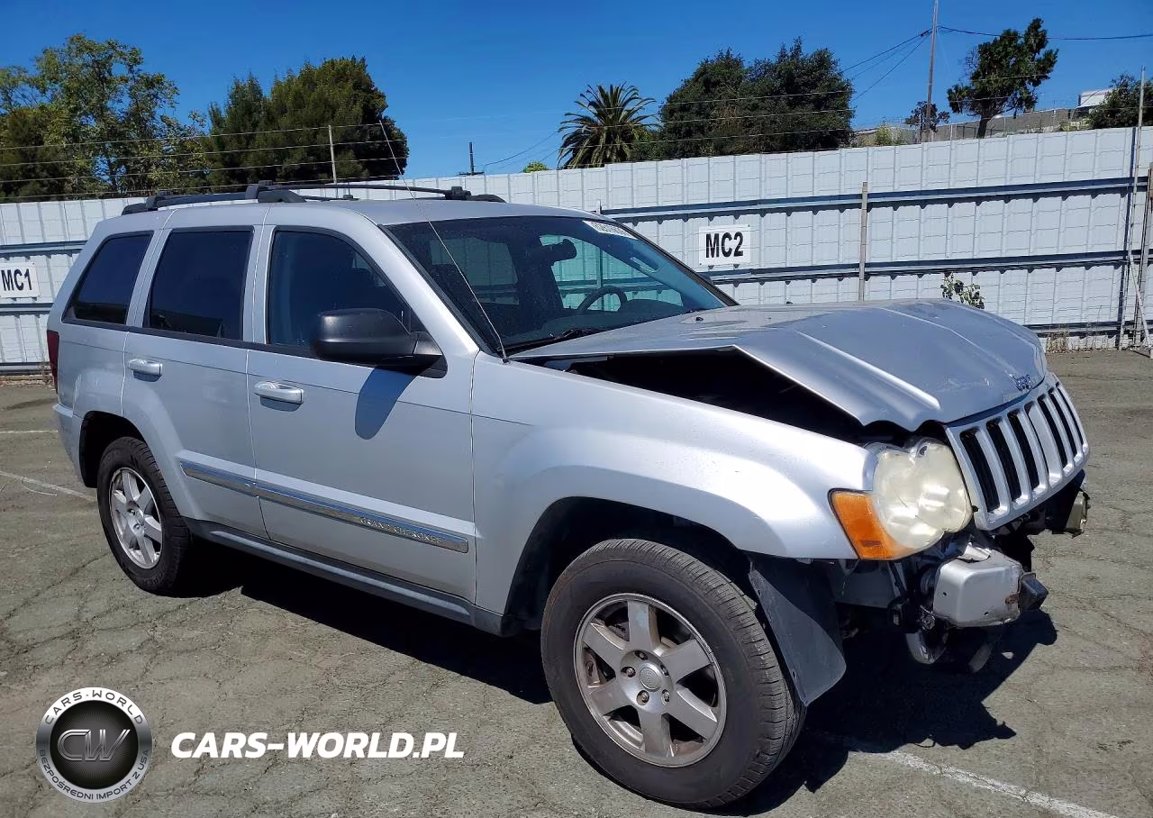 2010 Jeep Grand Cherokee Laredo VIN:1J4PS4GK5AC155354 - 4