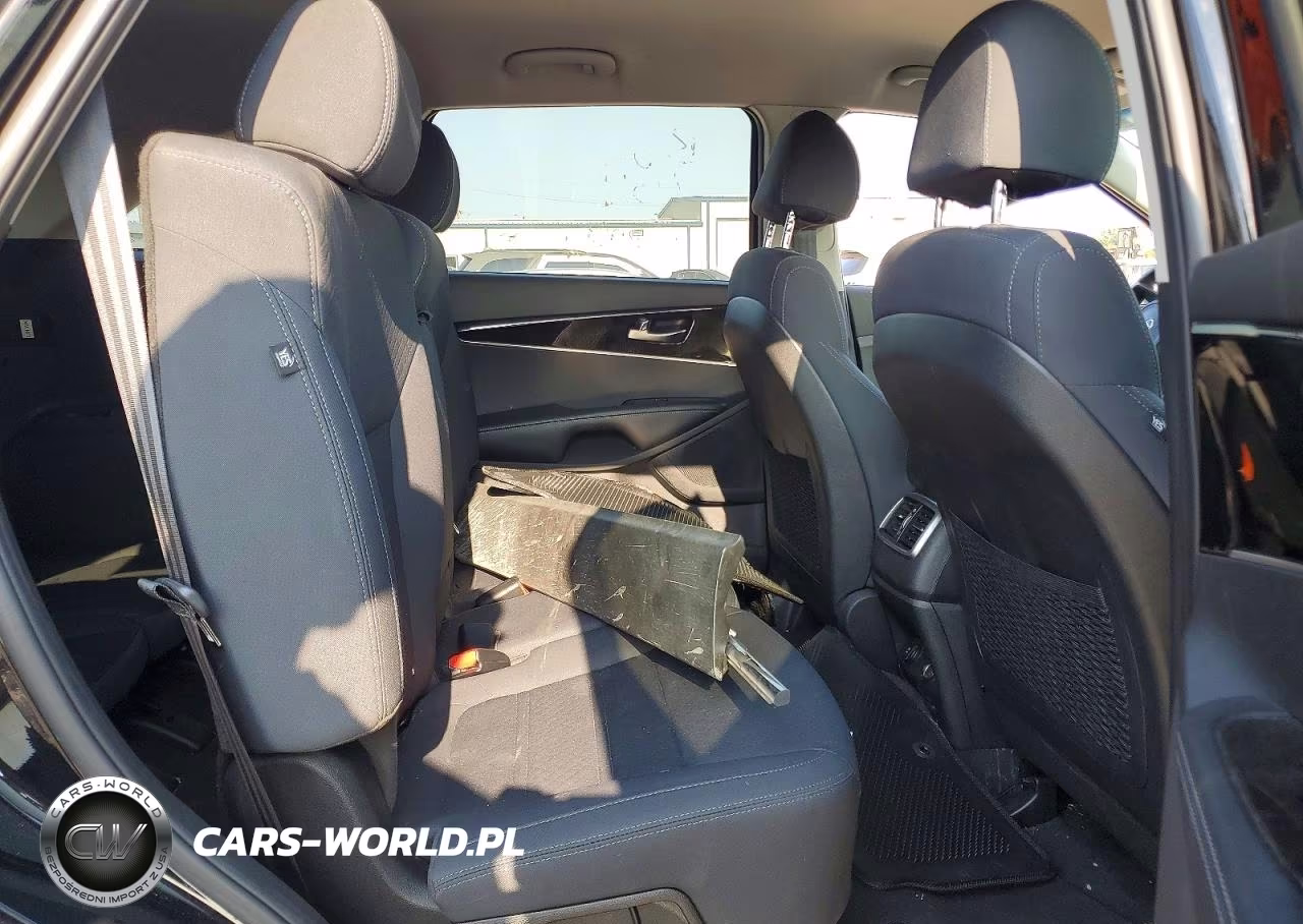 2018 Kia Sorento Lx VIN:5XYPGDA38JG432096 - 11
