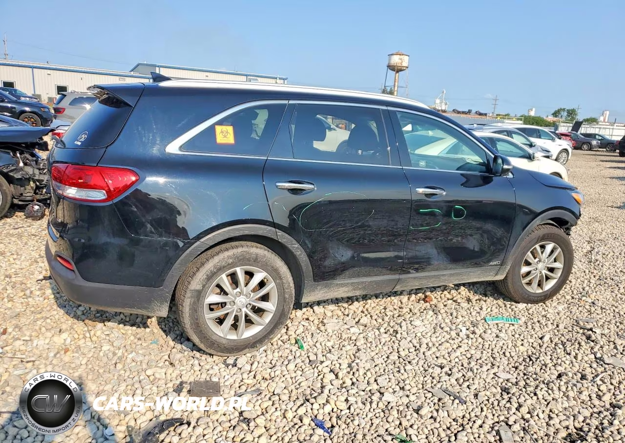 2018 Kia Sorento Lx VIN:5XYPGDA38JG432096 - 3