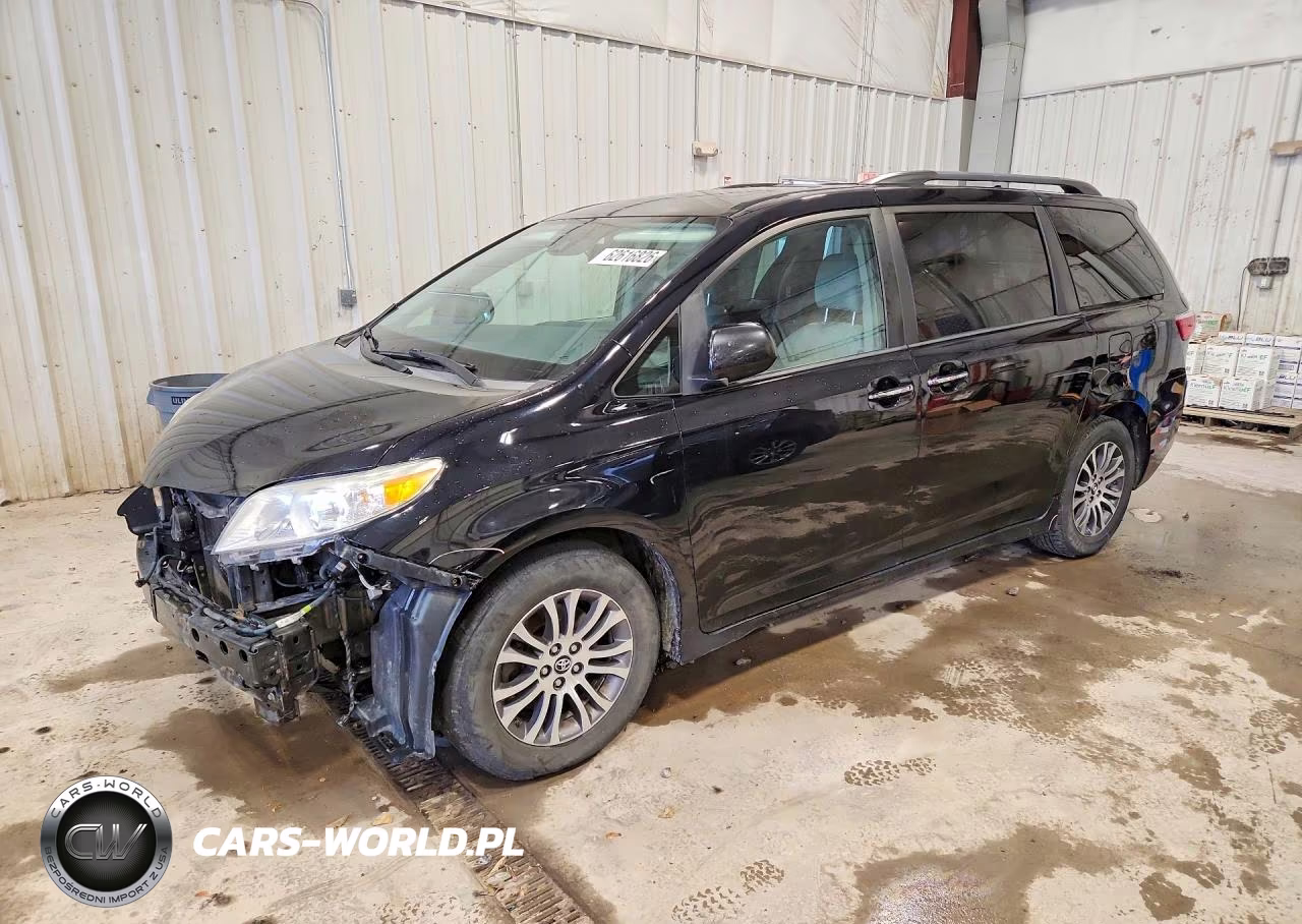 2018 Toyota Sienna Xle 8-Passenger