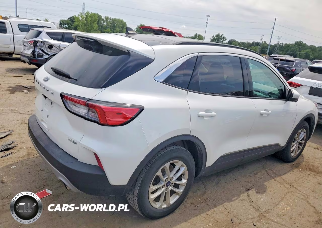 2020 Ford Escape Se VIN:1FMCU9G63LUA71864 - 3