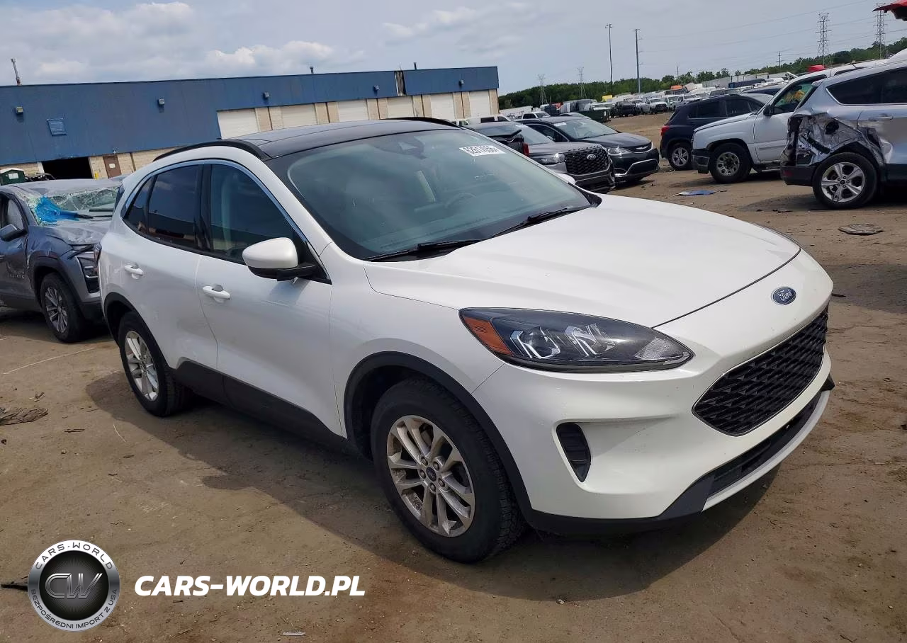 2020 Ford Escape Se VIN:1FMCU9G63LUA71864 - 4