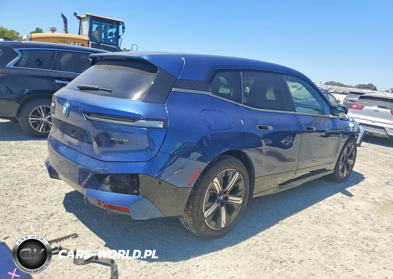 2022 BMW Ix xDrive50 VIN:WB523CF00NCJ80011 - 3
