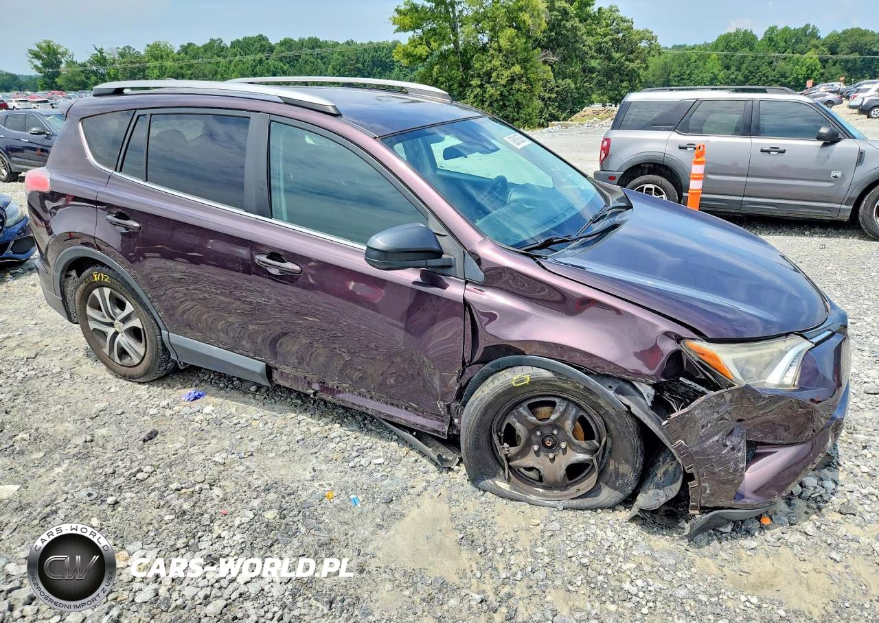 2018 Toyota Rav4 Le VIN:2T3ZFREVXJW505782 - 4