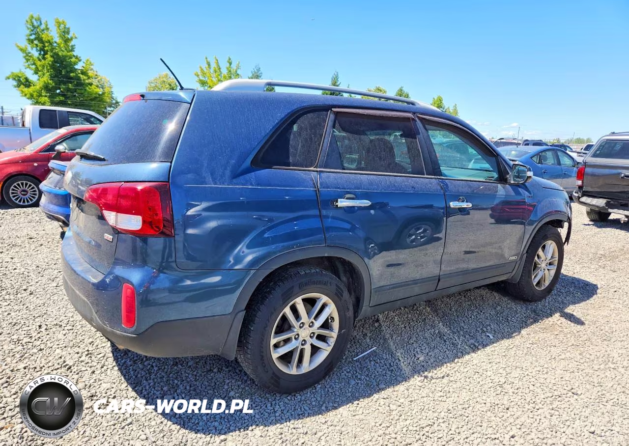2015 Kia Sorento Lx VIN:5XYKTDA76FG580389 - 3