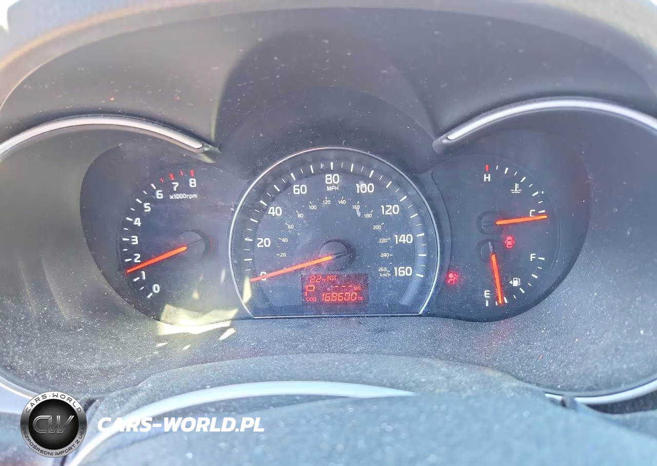 2015 Kia Sorento Lx VIN:5XYKTDA76FG580389 - 9