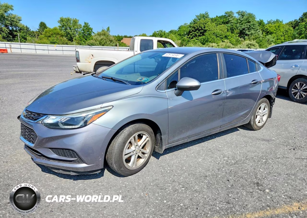 2018 Chevrolet Cruze Lt – zdjęcie 1 z 12