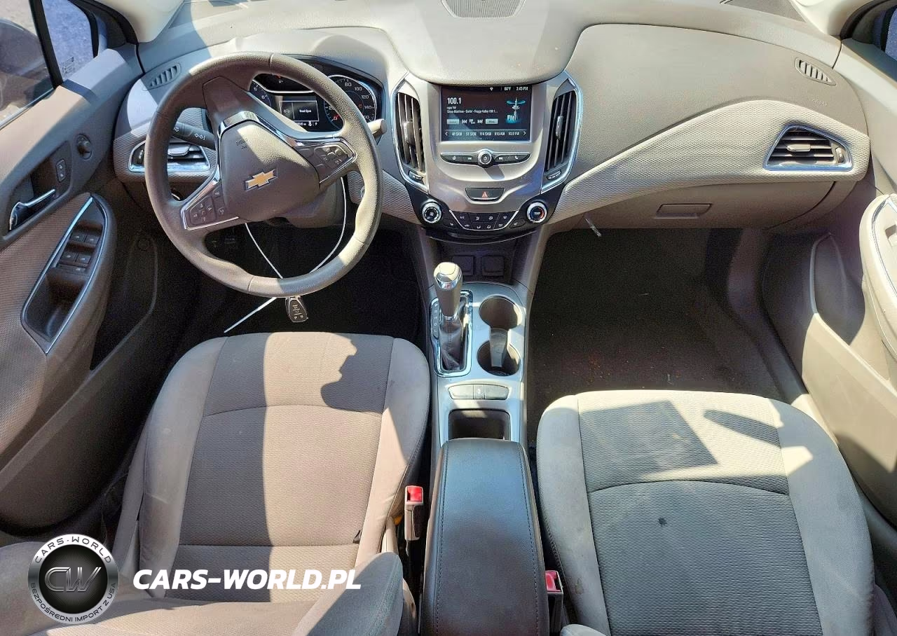 2018 Chevrolet Cruze Lt VIN:1G1BE5SM8J7134229 - 8