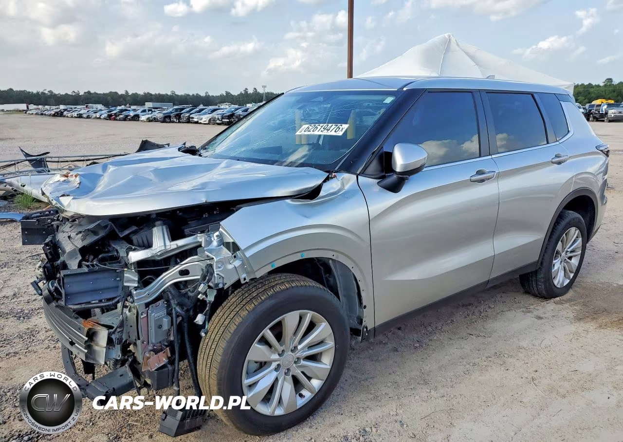 2025 Mitsubishi Outlander Es – zdjęcie 1 z 13