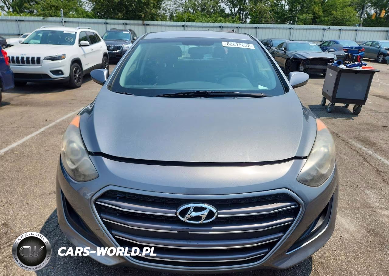 2017 Hyundai Elantra Gt Base VIN:KMHD35LHXHU376843 - 5