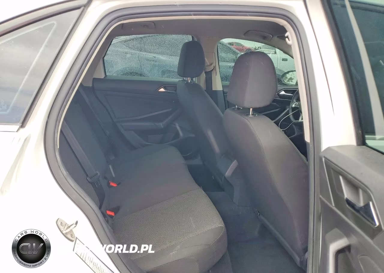 2019 Volkswagen Jetta S VIN:3VWCB7BU2KM128043 - 10