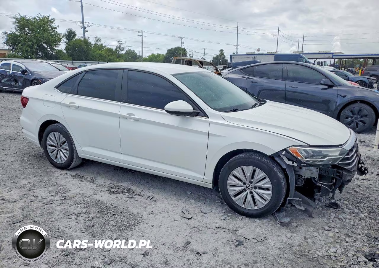 2019 Volkswagen Jetta S VIN:3VWCB7BU2KM128043 - 4