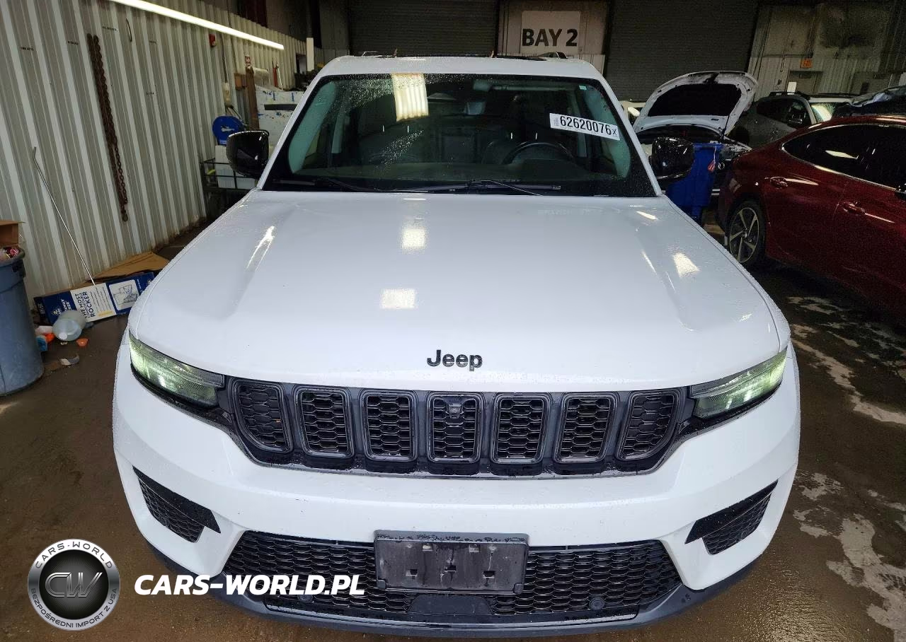 2023 Jeep Grand Cherokee Limited VIN:1C4RJHBG9PC566101 - 5