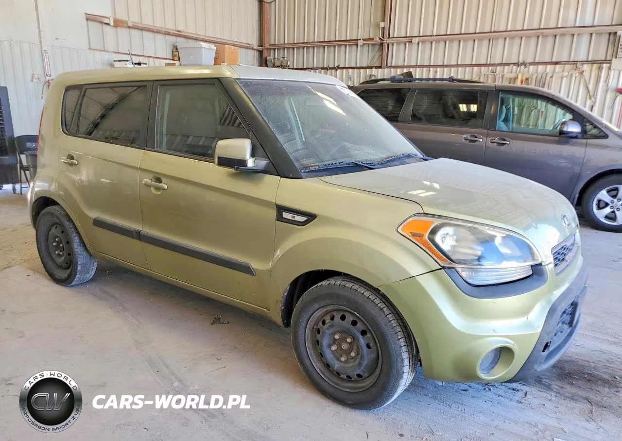 2013 Kia Soul Base VIN:KNDJT2A59D7623325 - 4