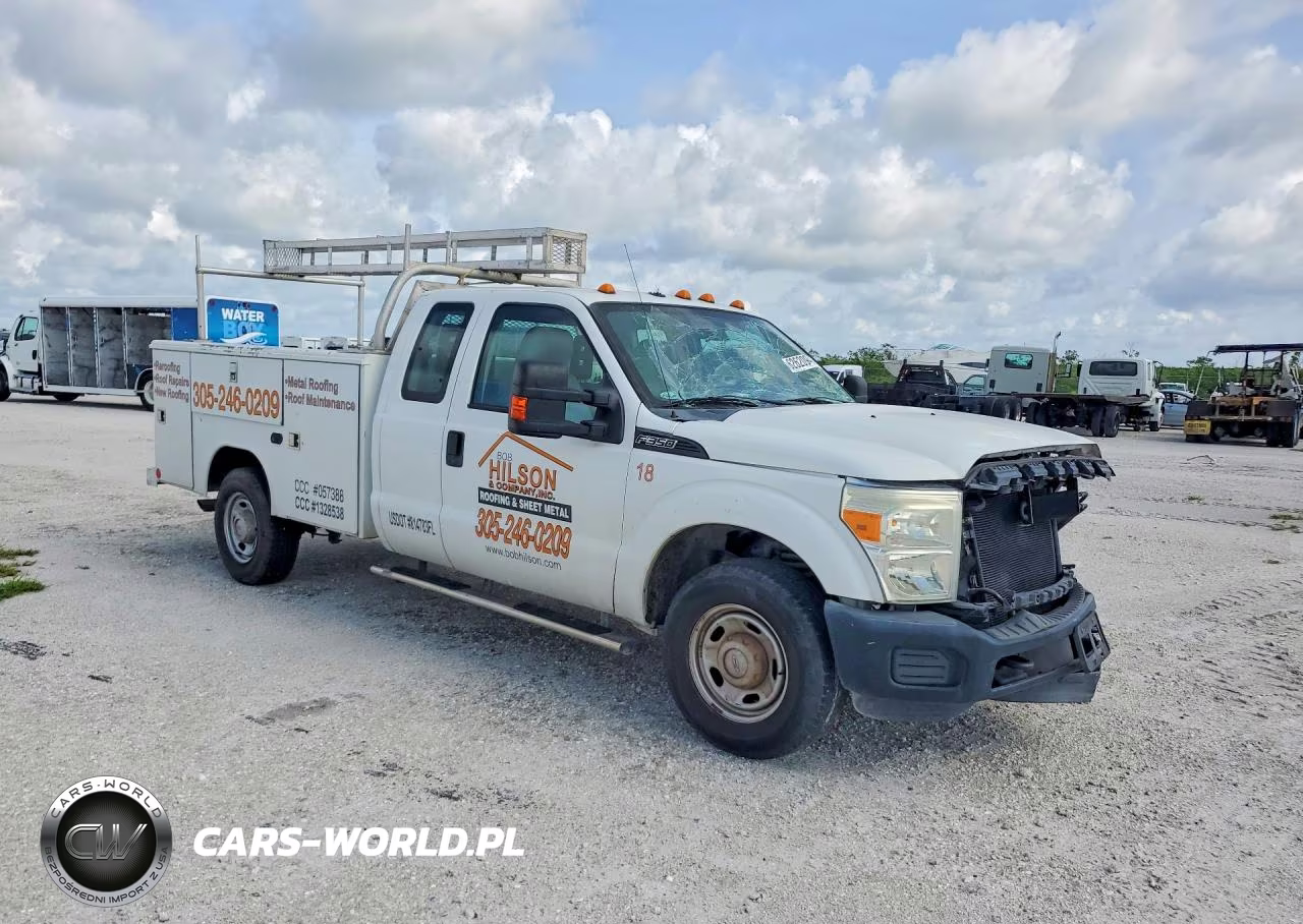 2015 Ford F350 Super Duty VIN:1FD8X3E67FEC43972 - 4