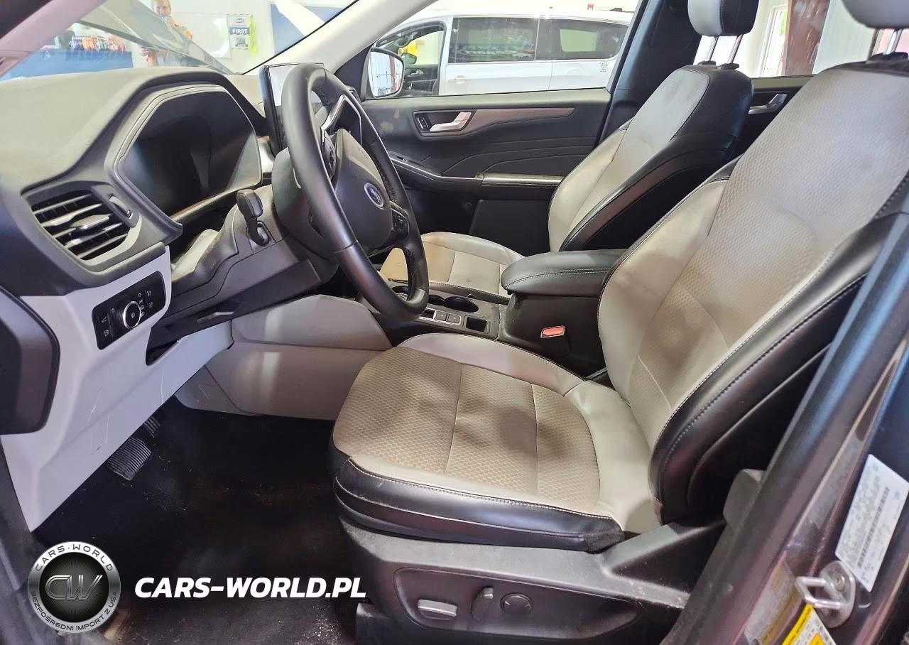 2023 Ford Escape VIN:1FMCU0E13PUB43784 - 7