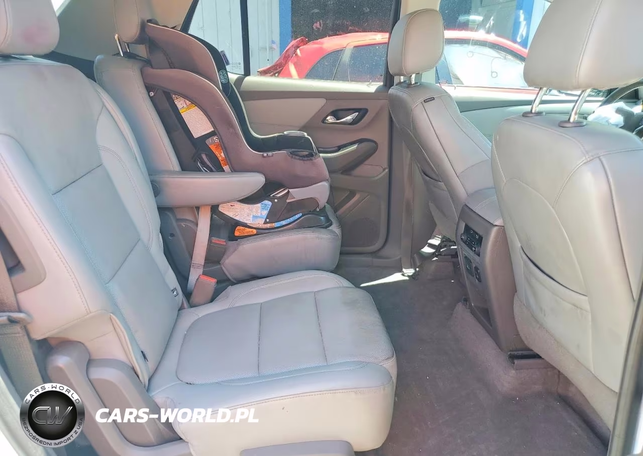 2018 Chevrolet Traverse Premier VIN:1GNERKKW4JJ126227 - 10