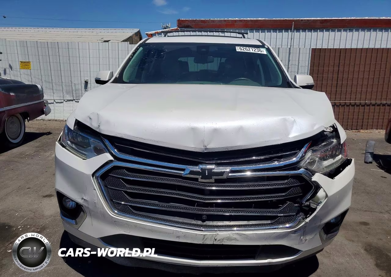 2018 Chevrolet Traverse Premier VIN:1GNERKKW4JJ126227 - 5