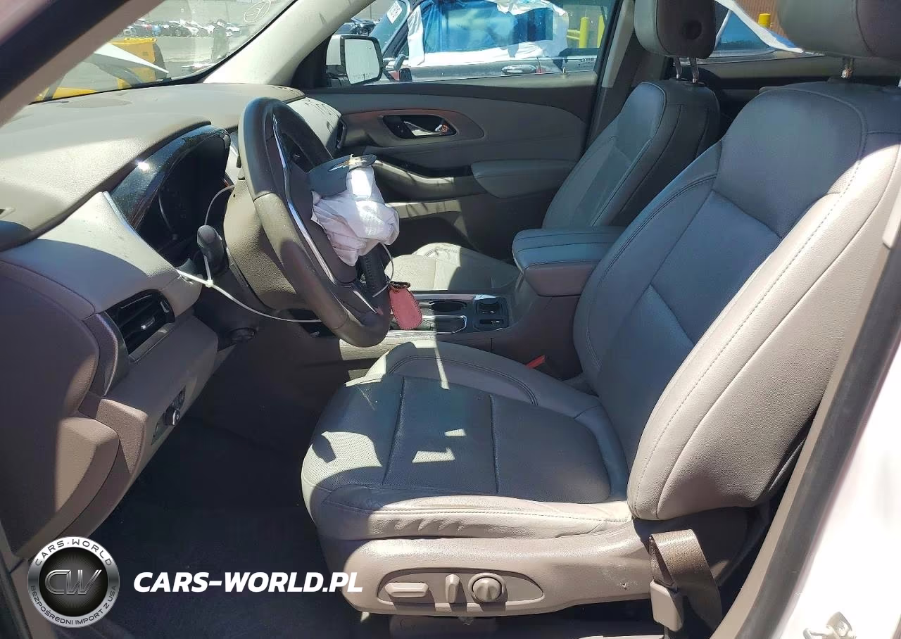 2018 Chevrolet Traverse Premier VIN:1GNERKKW4JJ126227 - 7