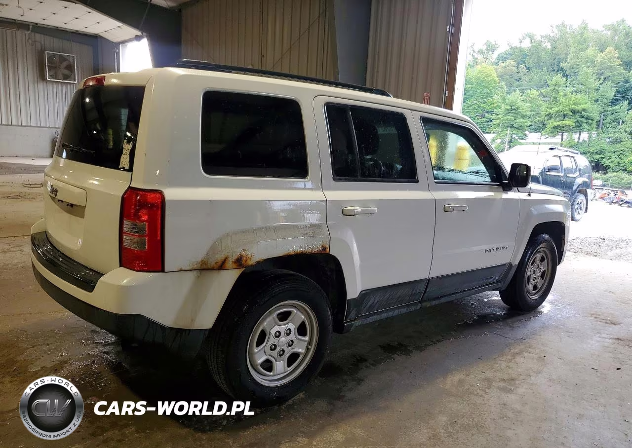 2011 Jeep Patriot Sport VIN:1J4NT1GA4BD285647 - 3
