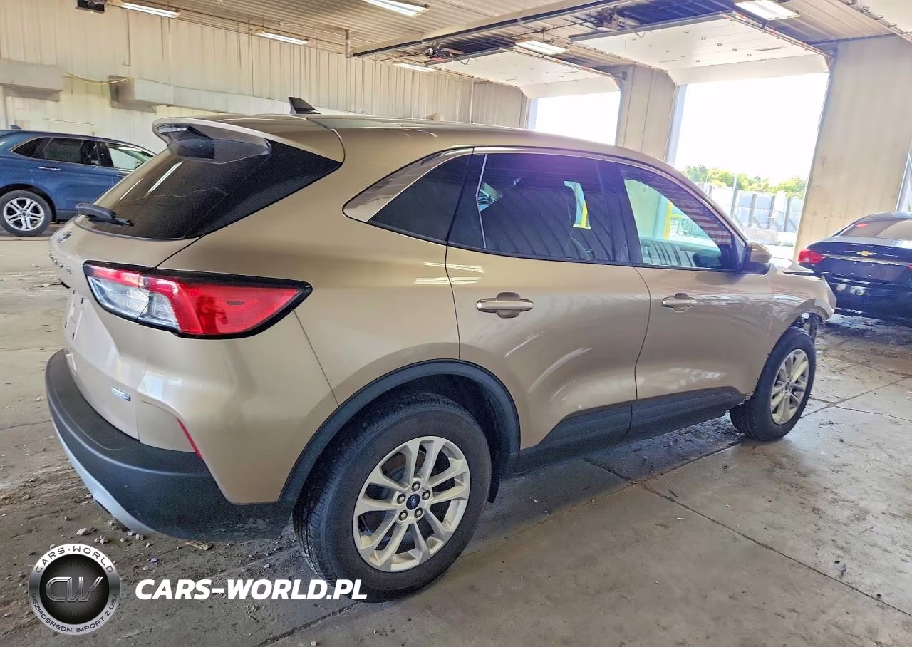2020 Ford Escape Se VIN:1FMCU9G62LUA91216 - 3