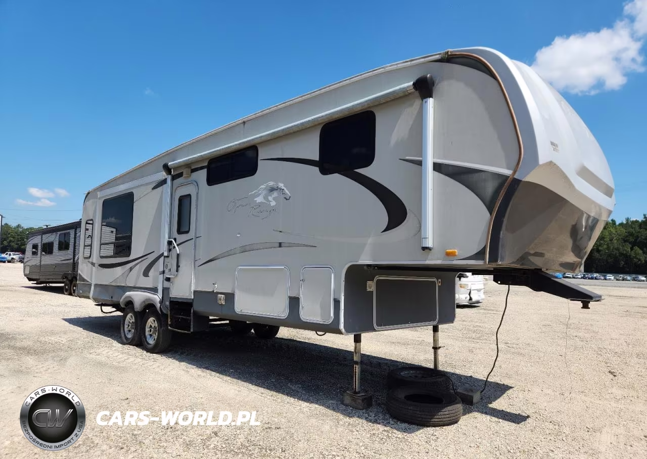 2009 Open Range Recreational Vehicle (Rv)