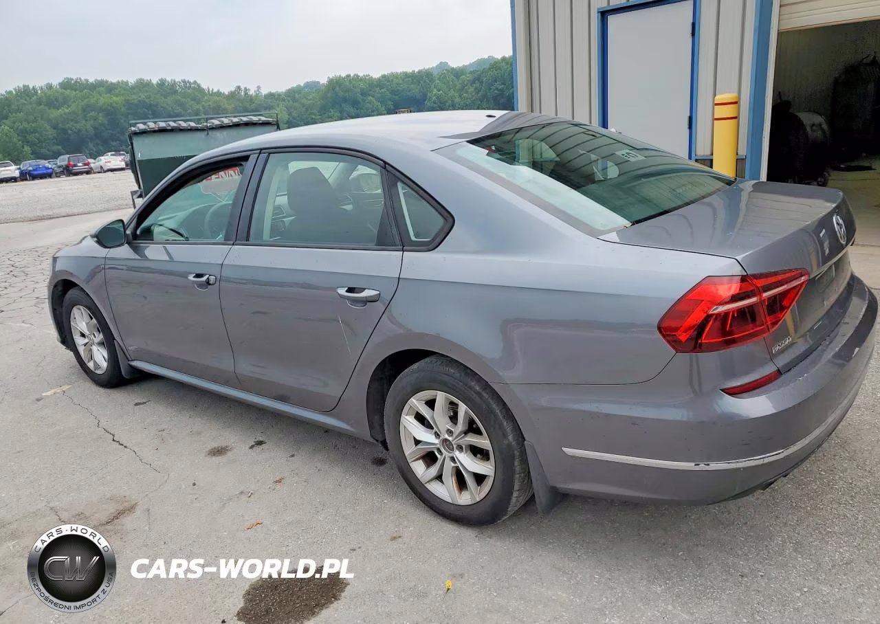 2018 Volkswagen Passat S VIN:1VWAA7A38JC025924 - 2