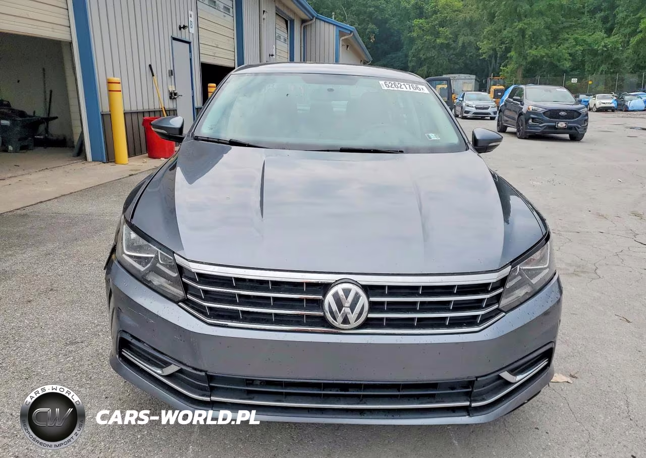 2018 Volkswagen Passat S VIN:1VWAA7A38JC025924 - 5